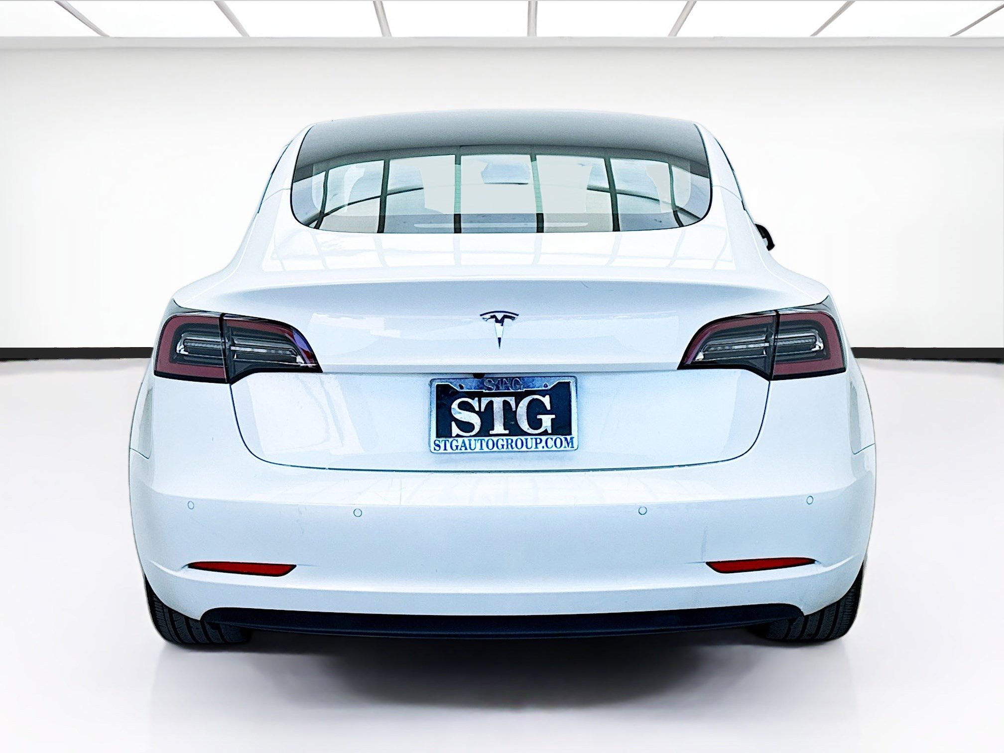 Used 2022 Tesla Model 3 Standard Range RWD image 5