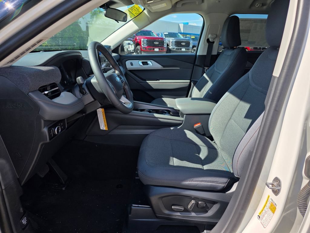 New 2025 Ford Explorer Active AWD/4WD image 14