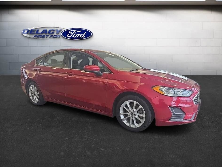 Used 2020 Ford Fusion SE image 8