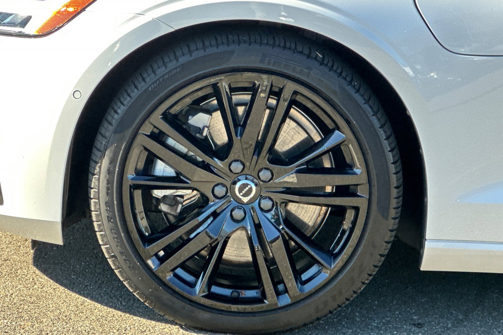 Used 2023 Volvo S60 T8 Plus w/ Climate Package image 32