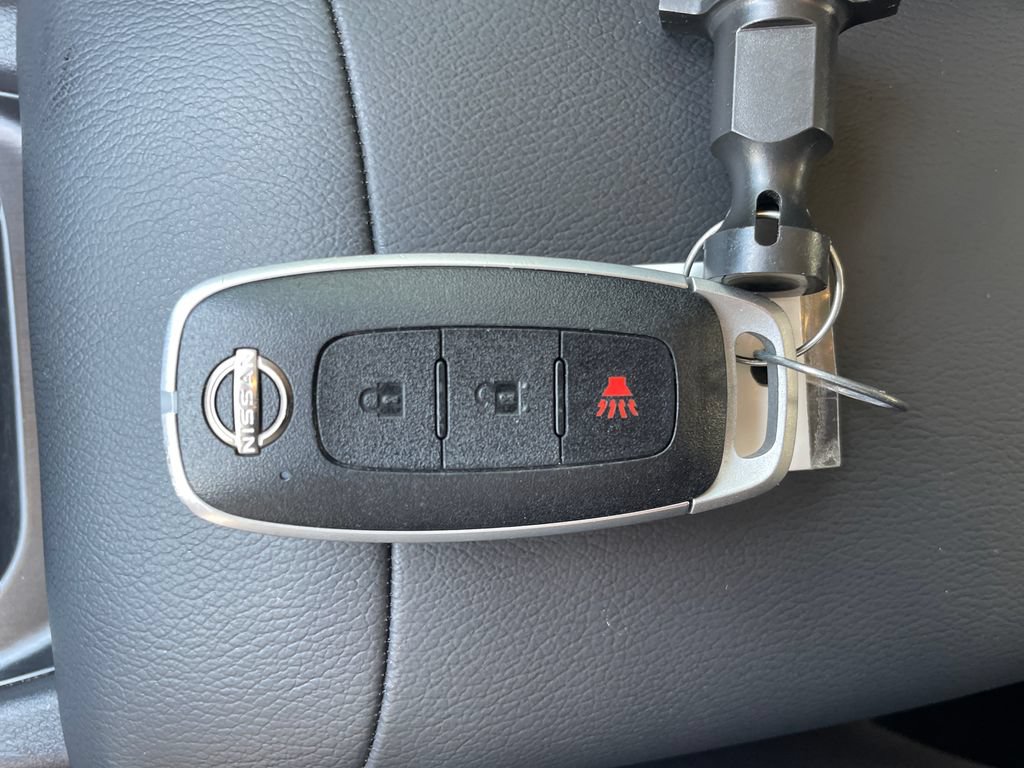 Certified 2025 Nissan Kicks SV FWD image 29