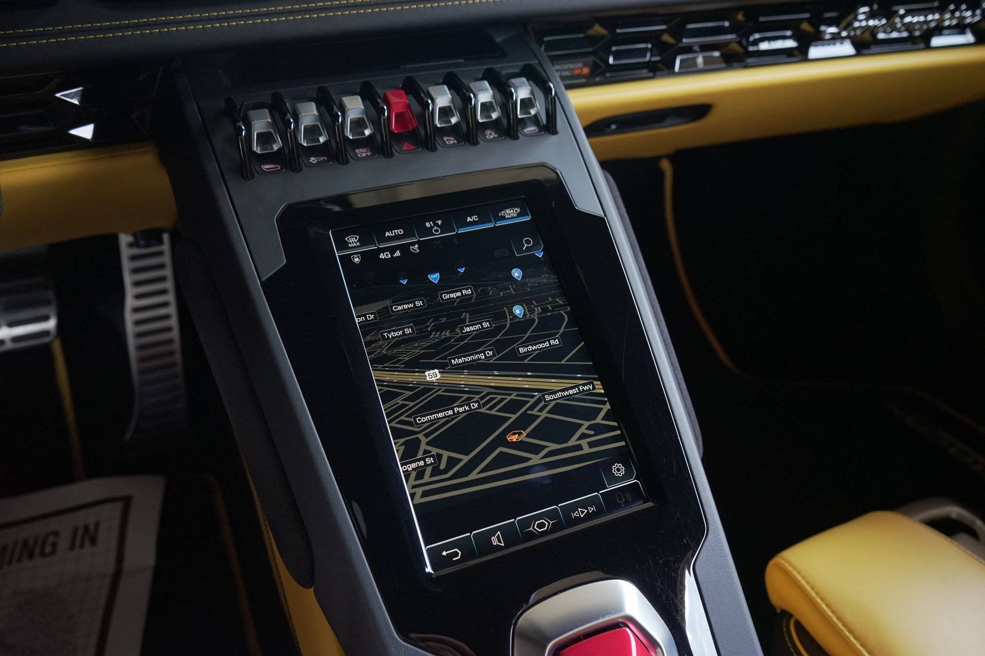 Used 2021 Lamborghini Huracan EVO RWD image 15