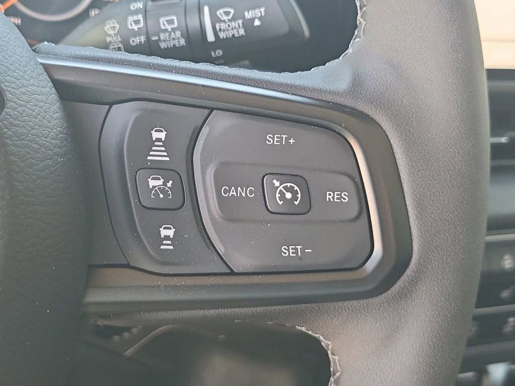 Used 2025 Jeep Wrangler Sport image 25