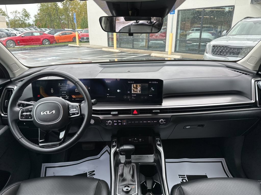 Used 2025 Kia Sorento S image 25