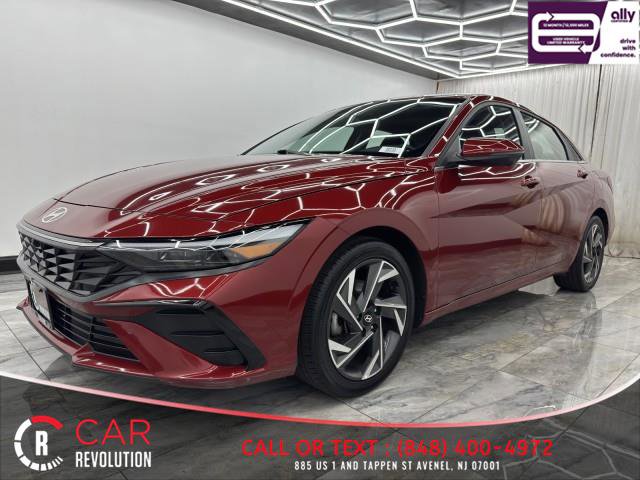 Used 2024 Hyundai Elantra Limited FWD image 3