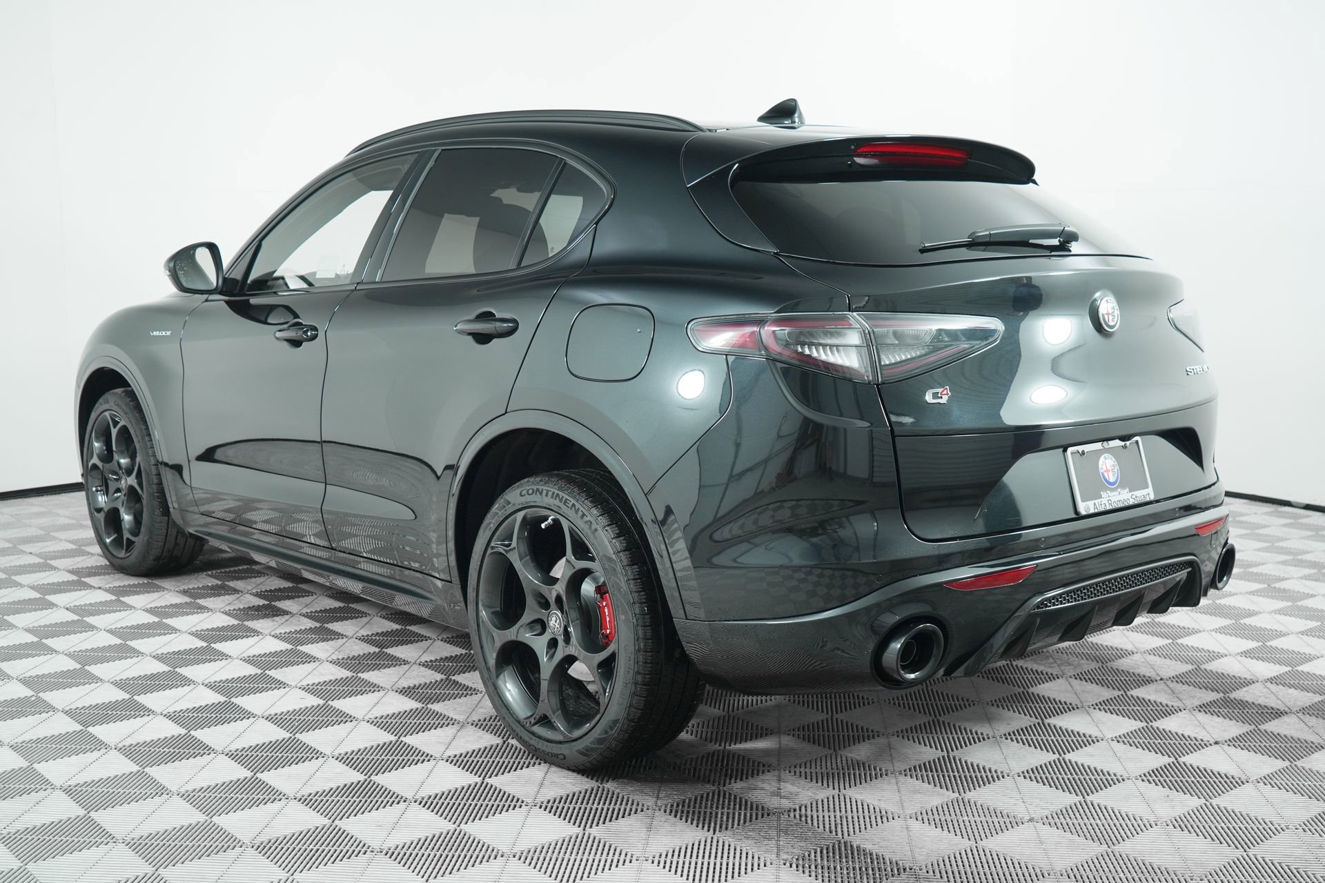 New 2025 Alfa Romeo Stelvio Sprint w/ Veloce Package image 7