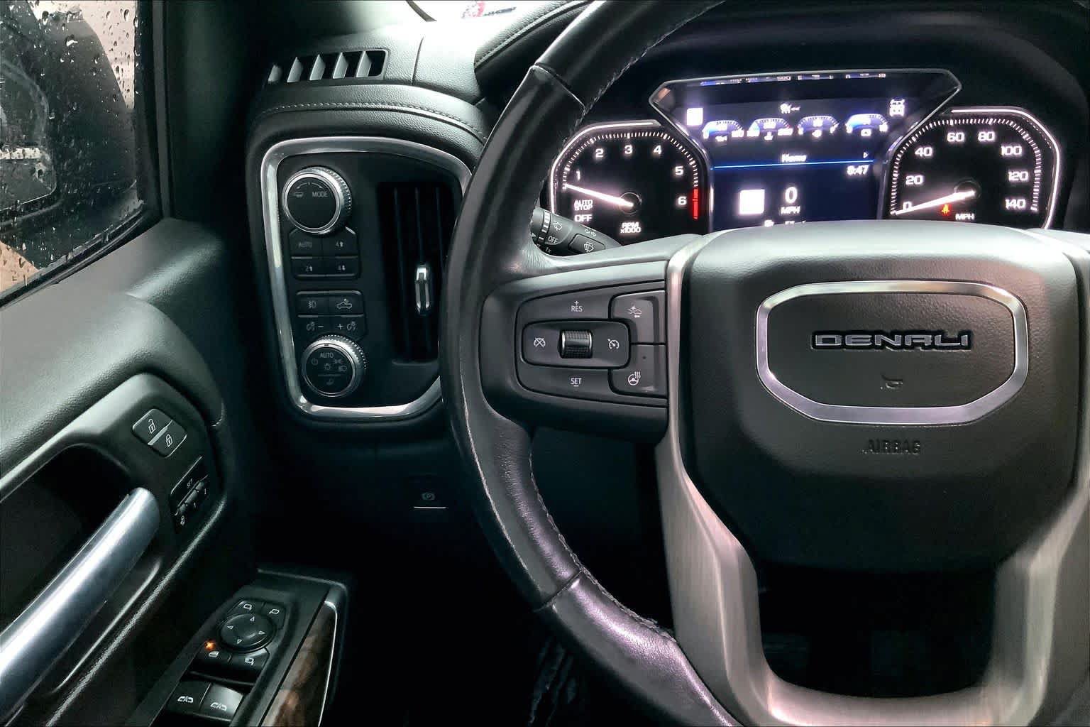 Used 2020 GMC Sierra 1500 Denali w/ Denali Ultimate Package AWD/4WD image 24