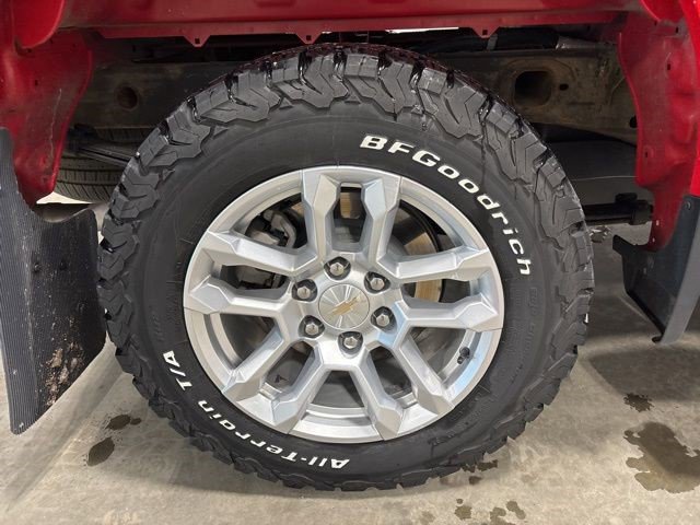 Certified 2024 Chevrolet Silverado 1500 LT w/ Z71 Off-Road Package image 15