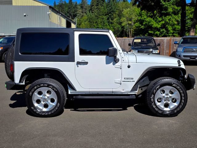 Used 2013 Jeep Wrangler Sport AWD/4WD image 10