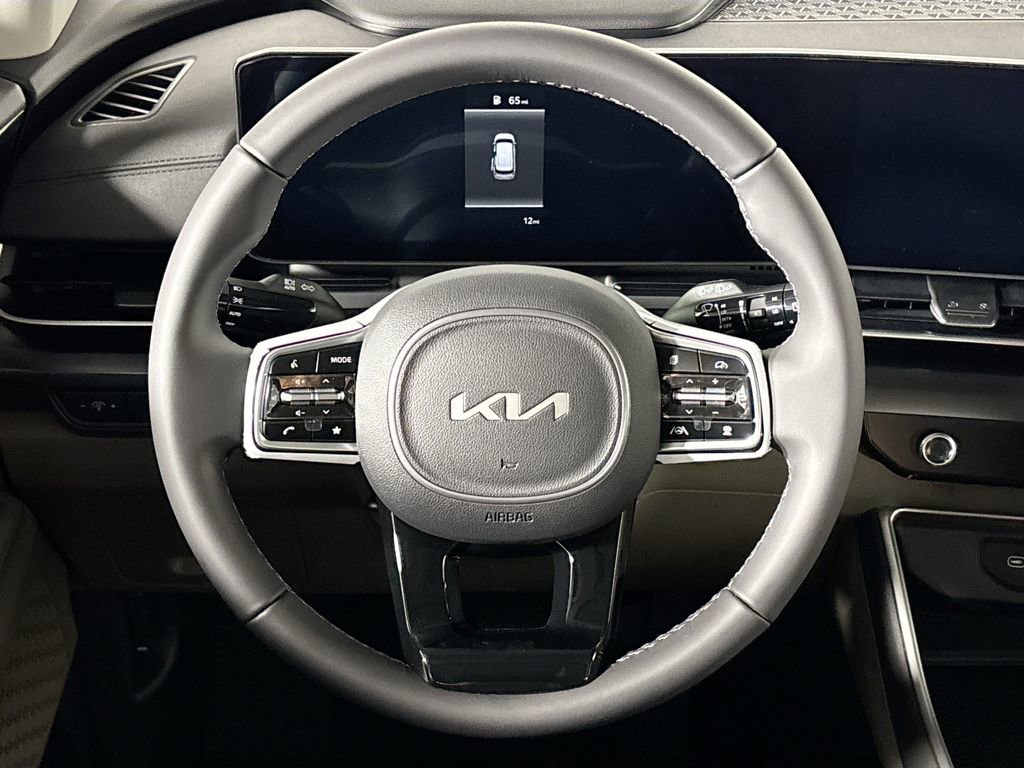 New 2026 Kia Carnival FWD image 13