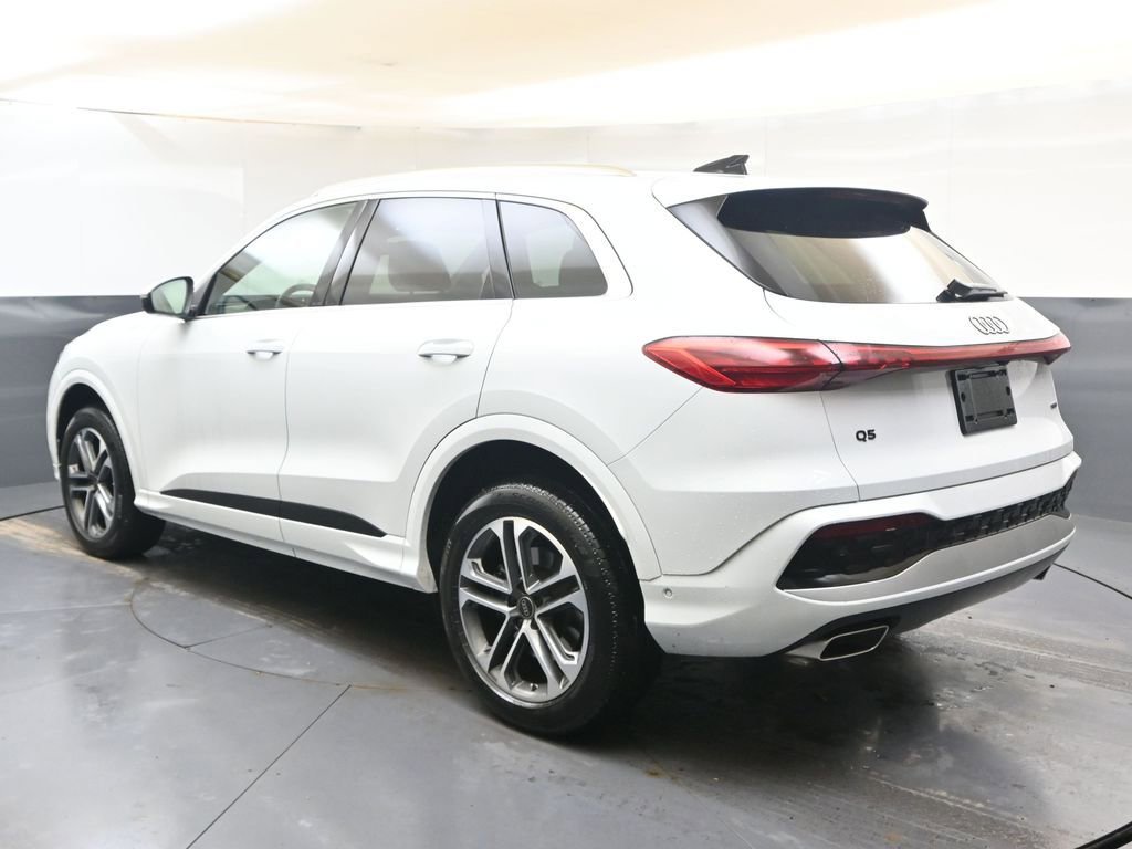 Certified 2025 Audi Q5 Premium Plus w/ Premium Plus image 3