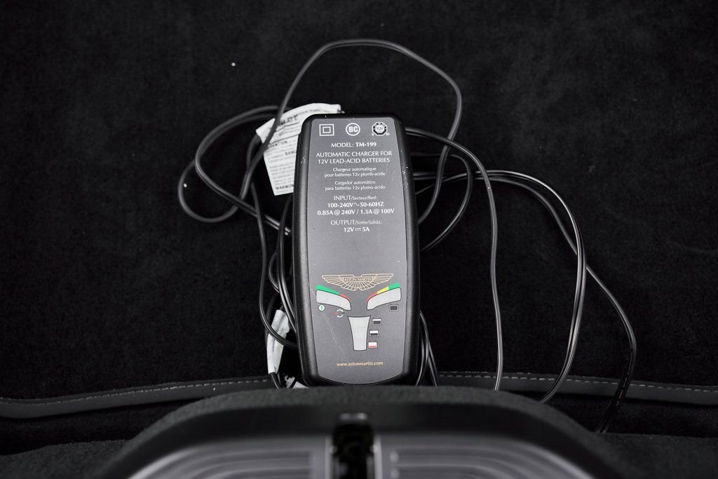 Used 2023 Aston Martin V12 Vantage image 24