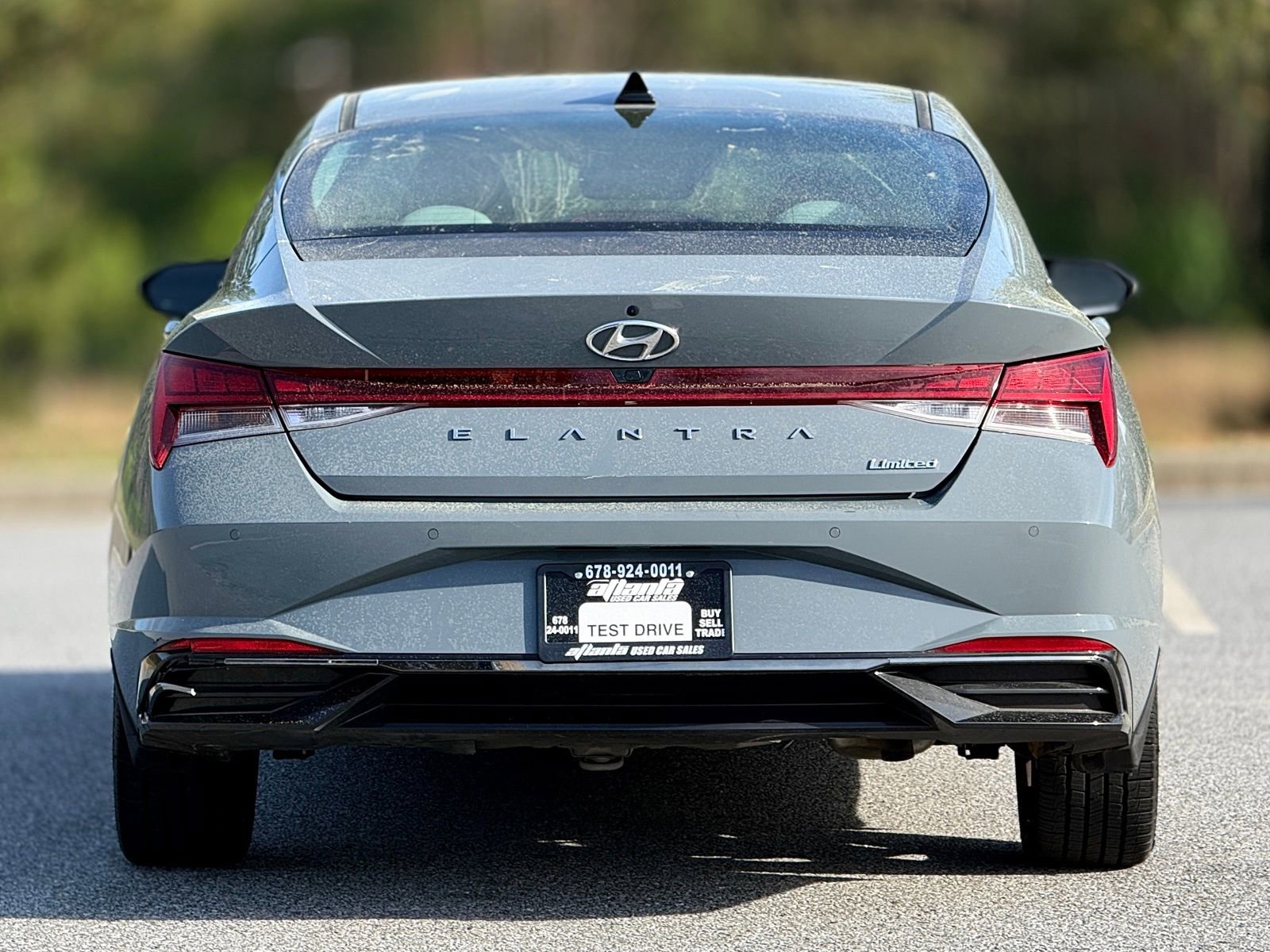 Used 2023 Hyundai Elantra Limited w/ Cargo Package FWD image 6