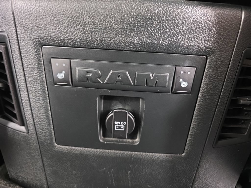 Used 2017 RAM 1500 Laramie w/ Convenience Group AWD/4WD image 38