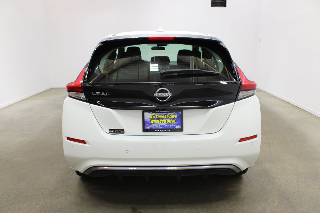 Used 2025 Nissan Leaf S FWD image 4