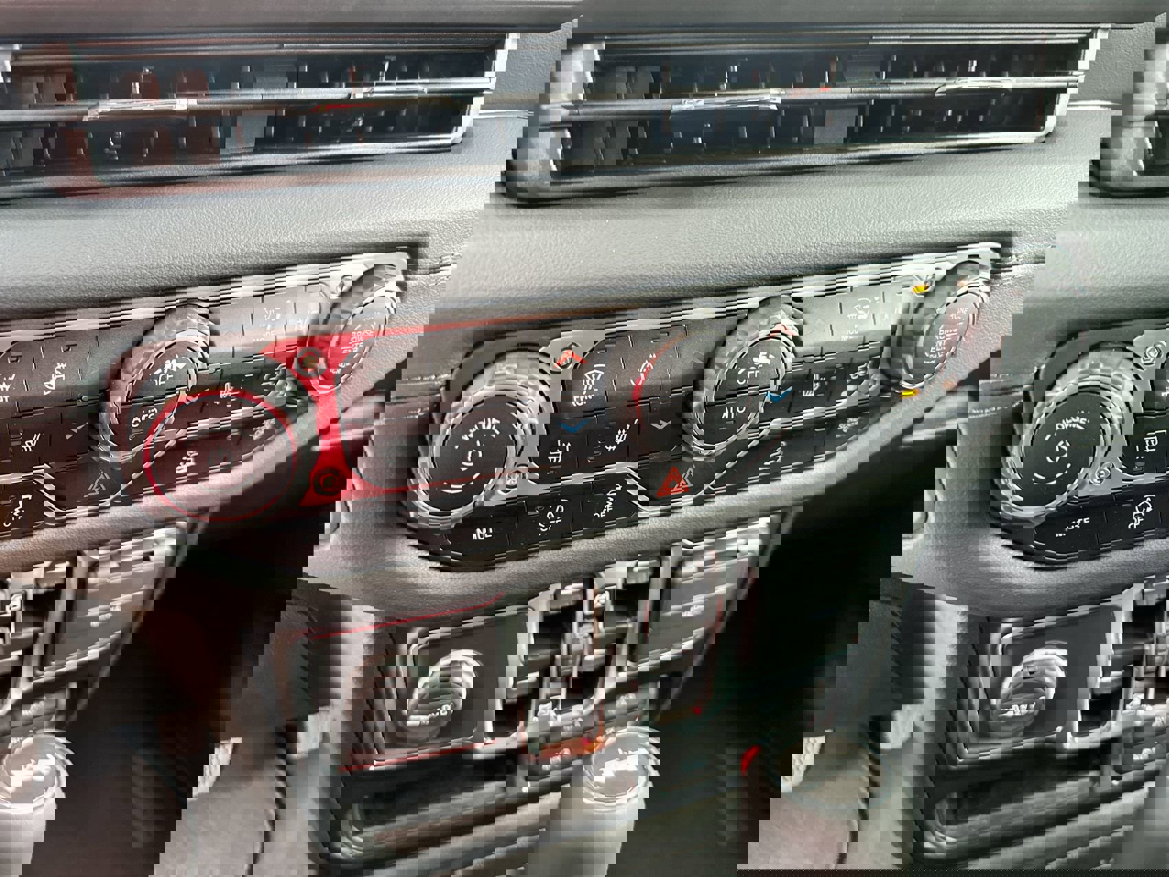 Used 2024 Jeep Wrangler Sahara w/ Technology Group image 19