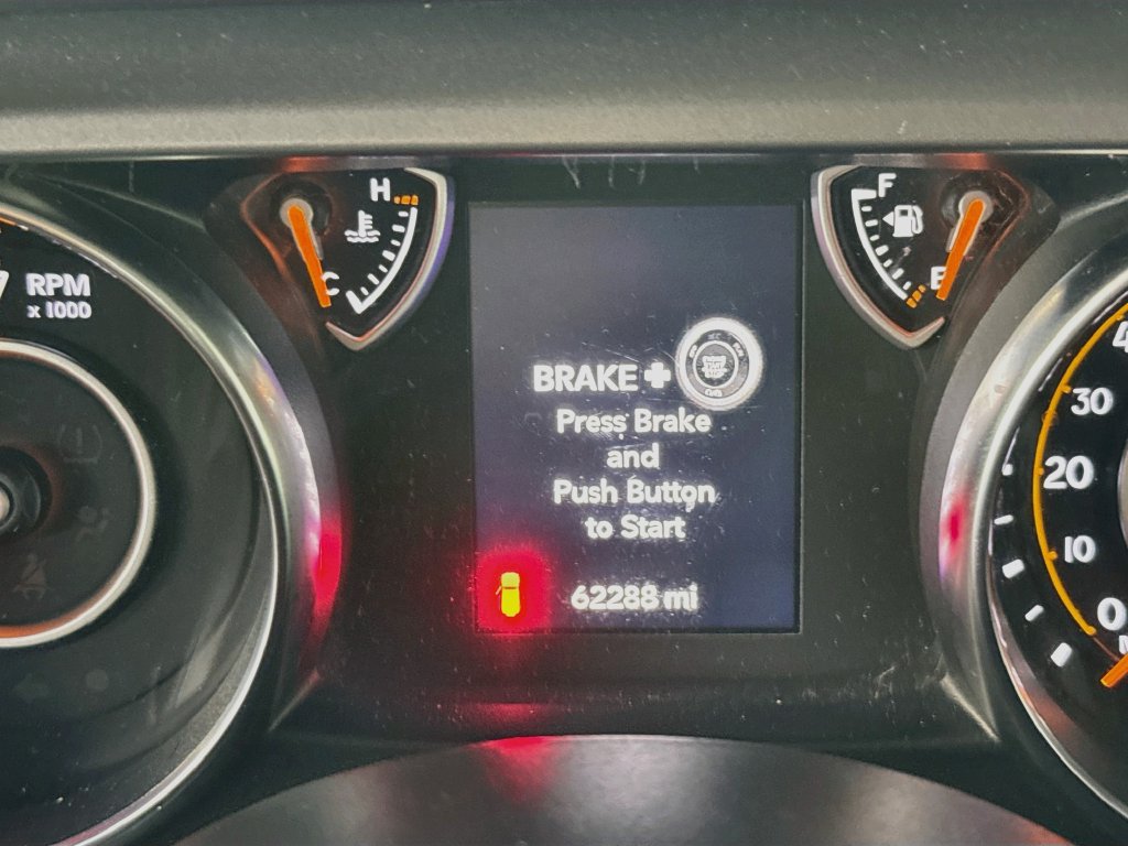 Used 2021 Jeep Wrangler Unlimited Sport AWD/4WD image 13