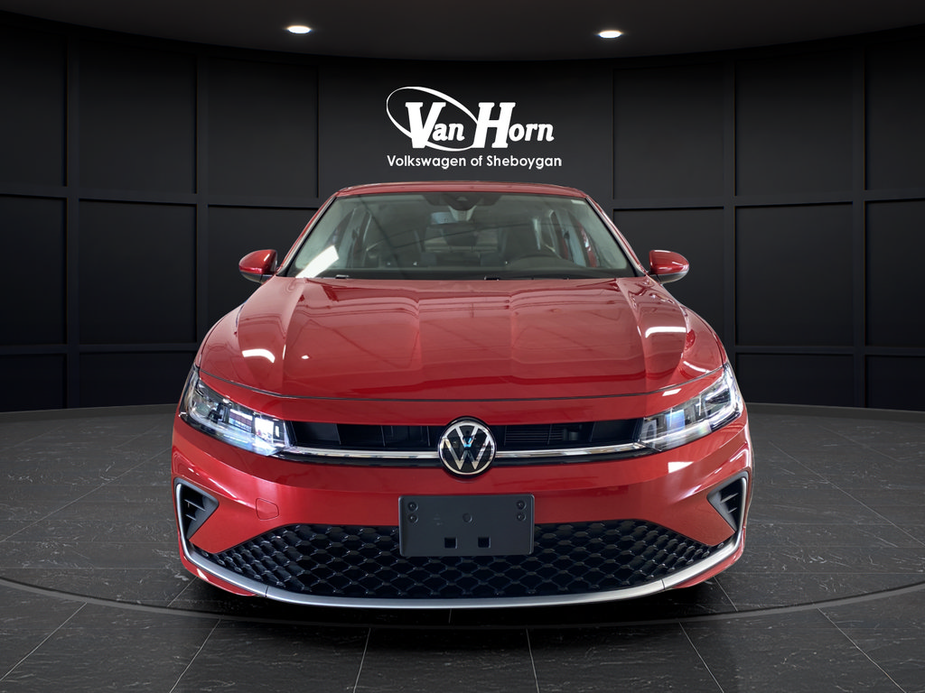 Used 2025 Volkswagen Jetta SE FWD image 2
