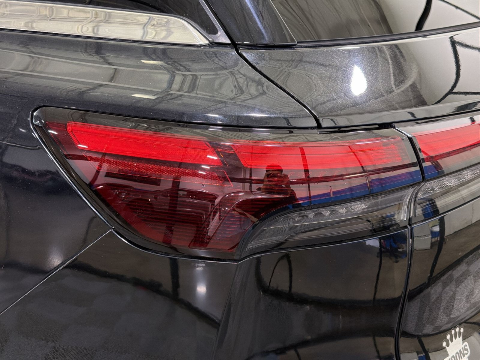 Used 2023 INFINITI QX60 Luxe w/ Cargo Package AWD/4WD image 17