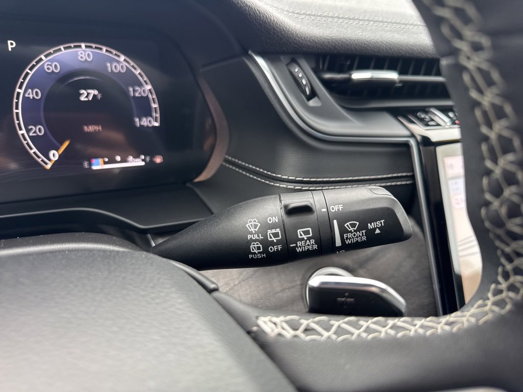 Certified 2024 Jeep Grand Cherokee L Limited w/ Luxury Tech Group II image 18