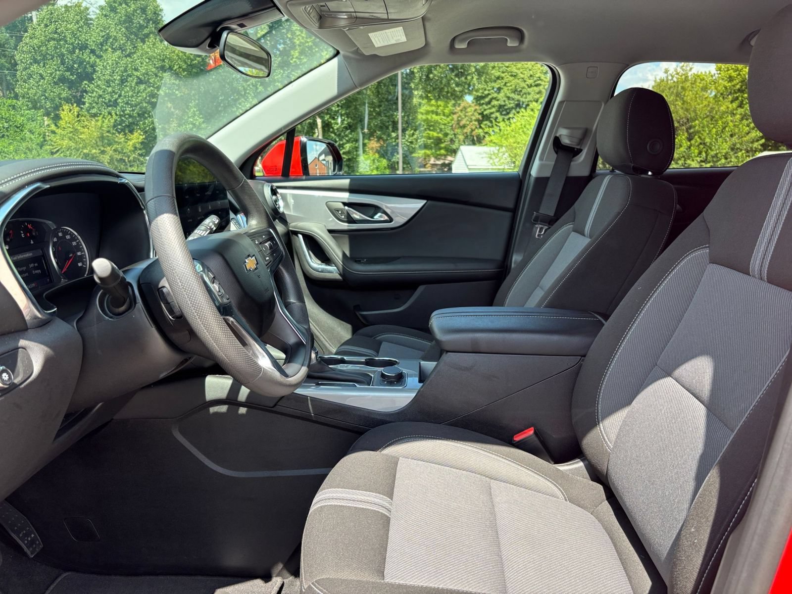 Used 2026 Chevrolet Blazer LT FWD image 27