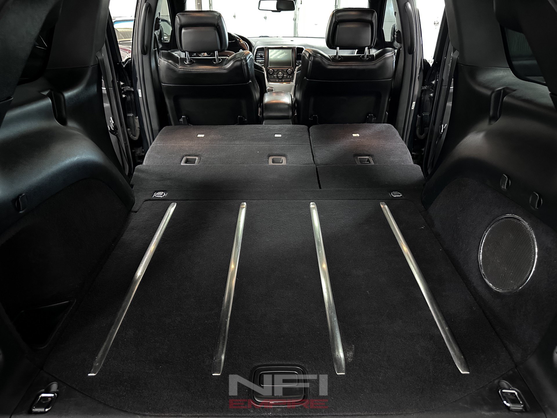Used 2016 Jeep Grand Cherokee SRT AWD/4WD image 55