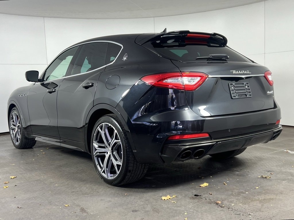 Used 2019 Maserati Levante Trofeo image 3