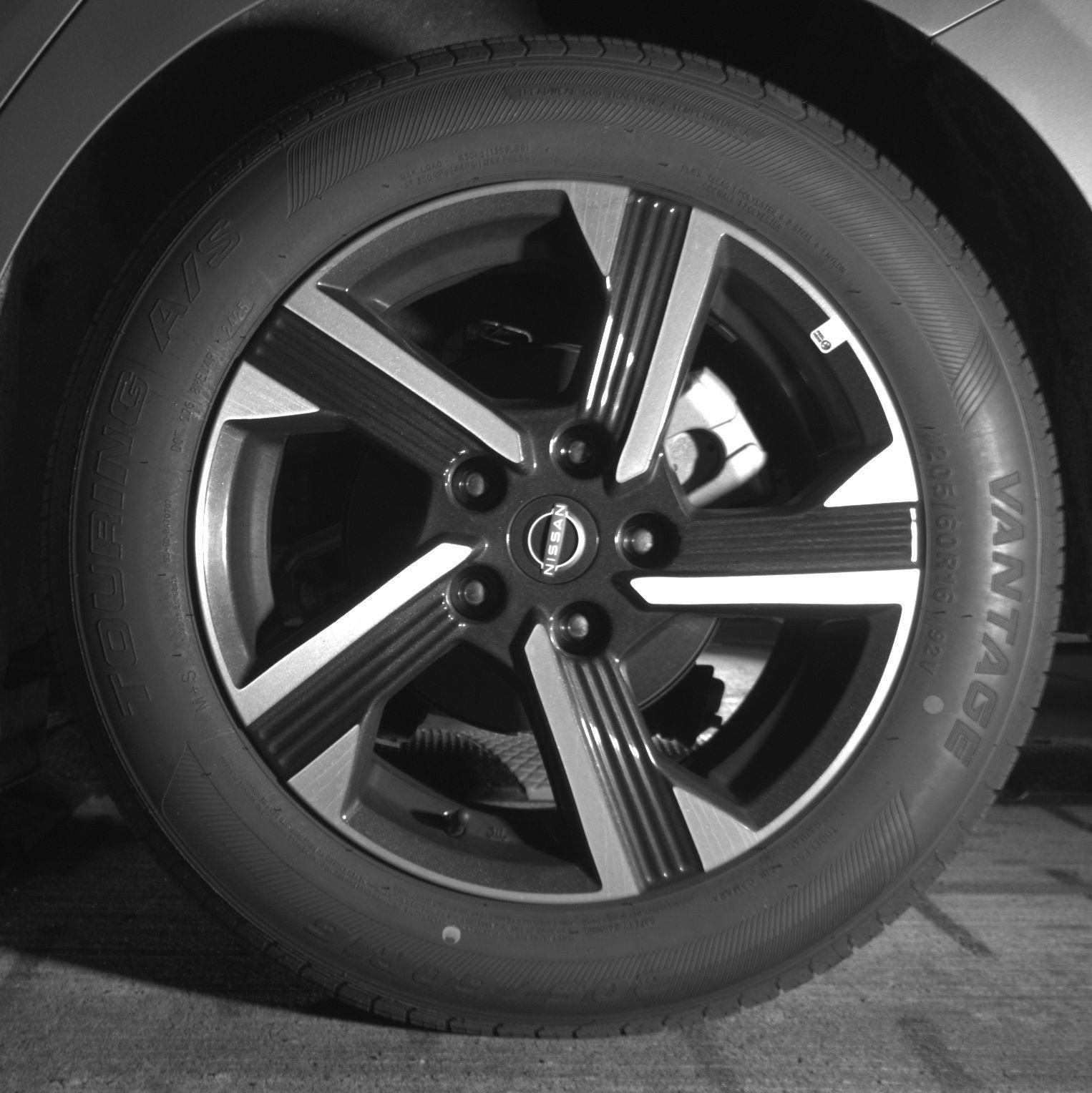 Used 2025 Nissan Sentra SV FWD image 17