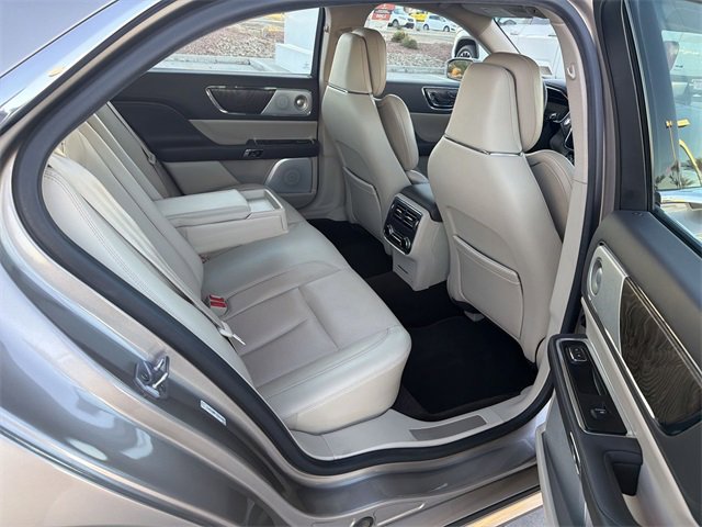 Used 2019 Lincoln Continental Reserve image 30