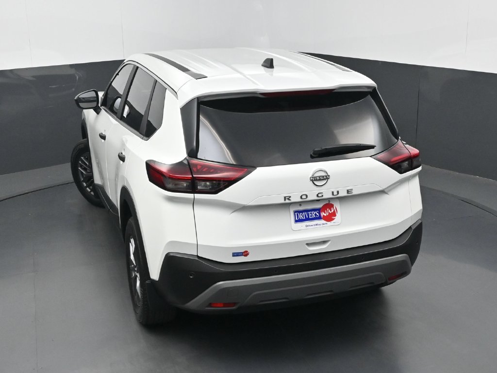 Used 2023 Nissan Rogue S FWD image 30