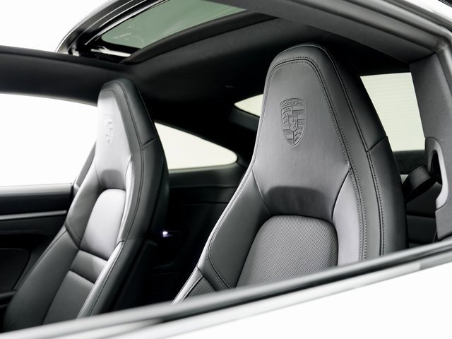 Certified 2025 Porsche 911 Carrera image 10