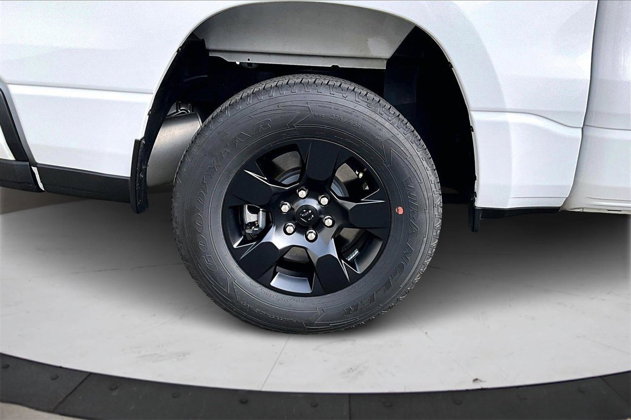 Certified 2025 RAM 1500 Tradesman w/ Night Edition image 34