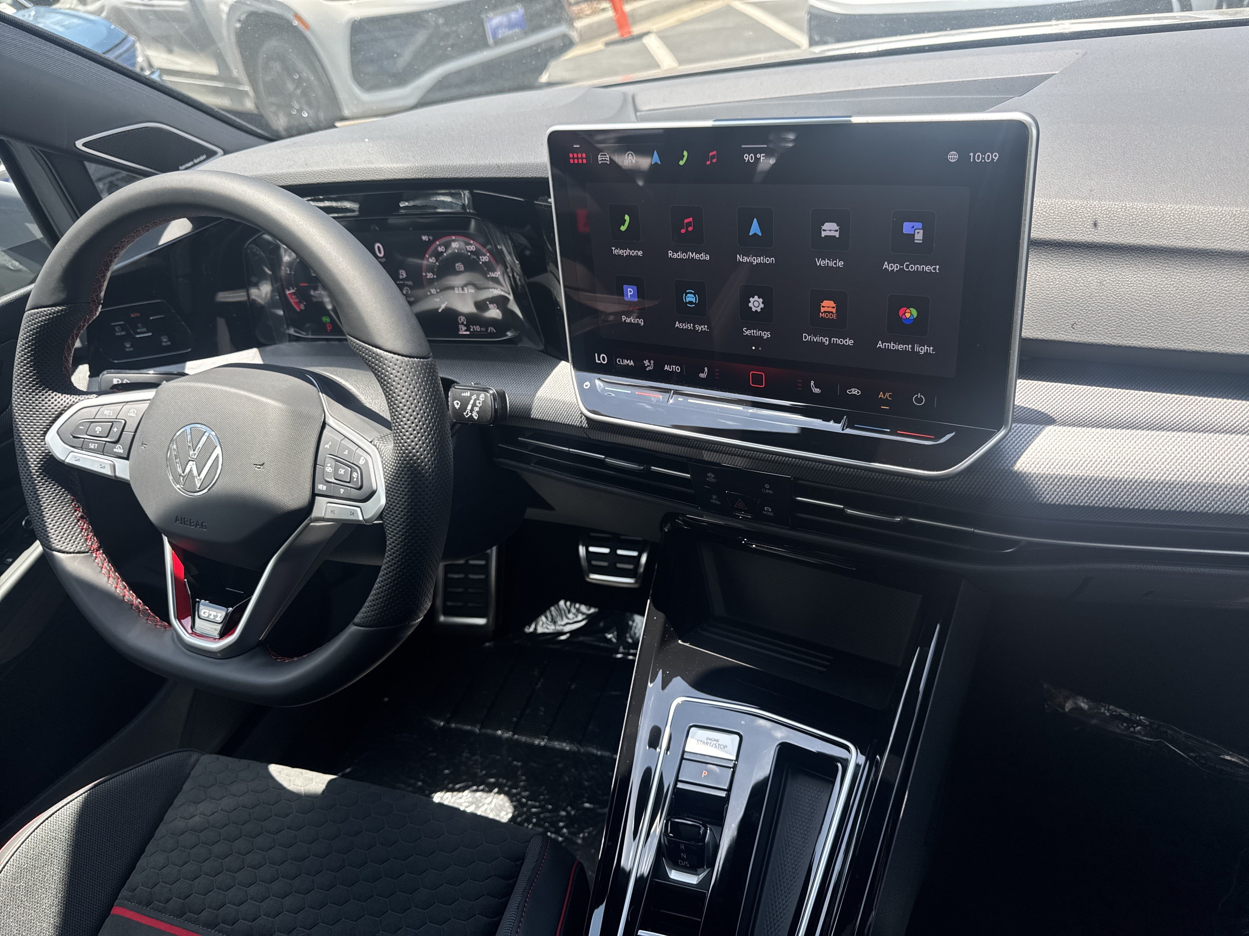New 2026 Volkswagen Golf SE FWD image 24