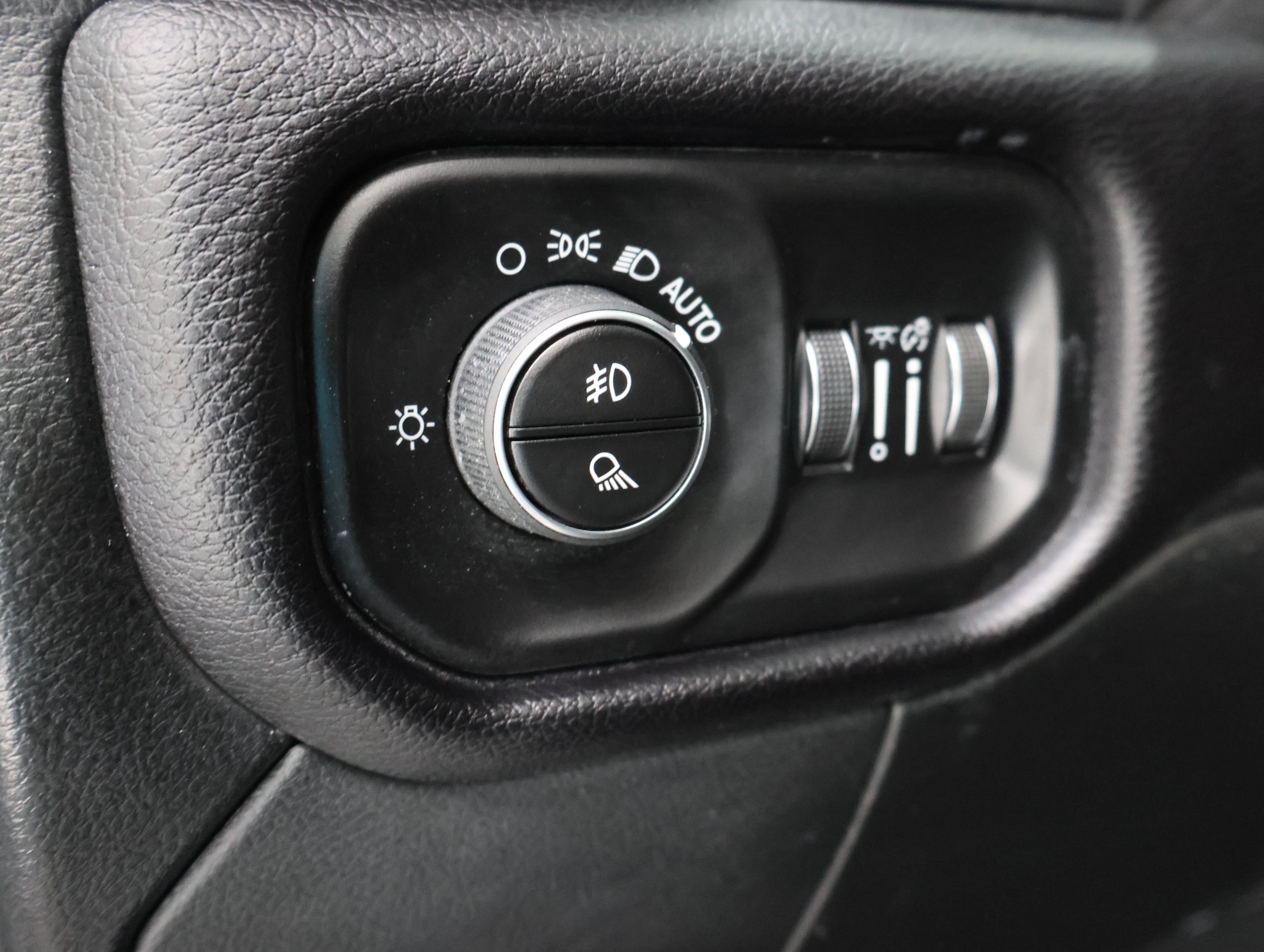 Used 2022 RAM 2500 Laramie w/ Night Edition AWD/4WD image 42