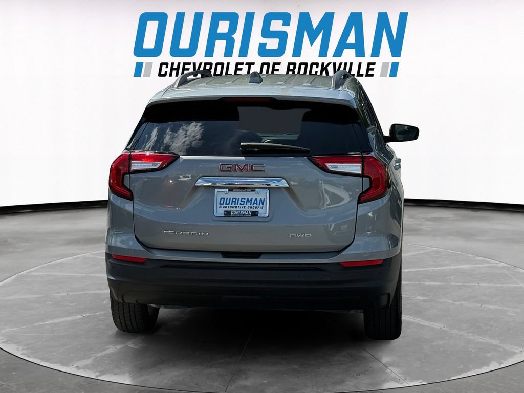 Used 2023 GMC Terrain SLE w/ Driver Convenience Package AWD/4WD image 5