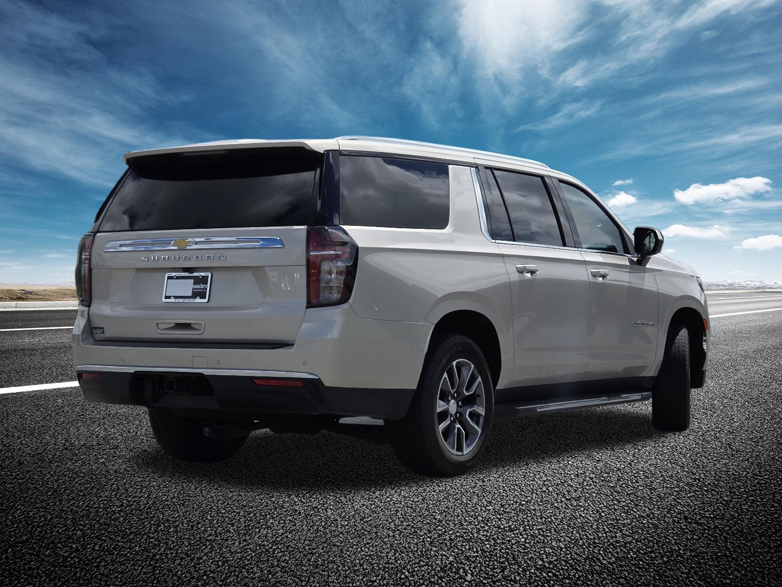 Used 2023 Chevrolet Suburban LS w/ Driver Alert Package RWD image 14