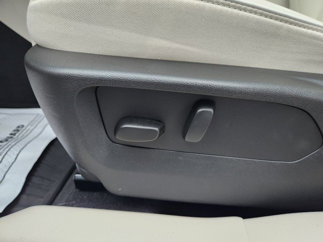 Used 2023 Buick Envision Avenir image 37