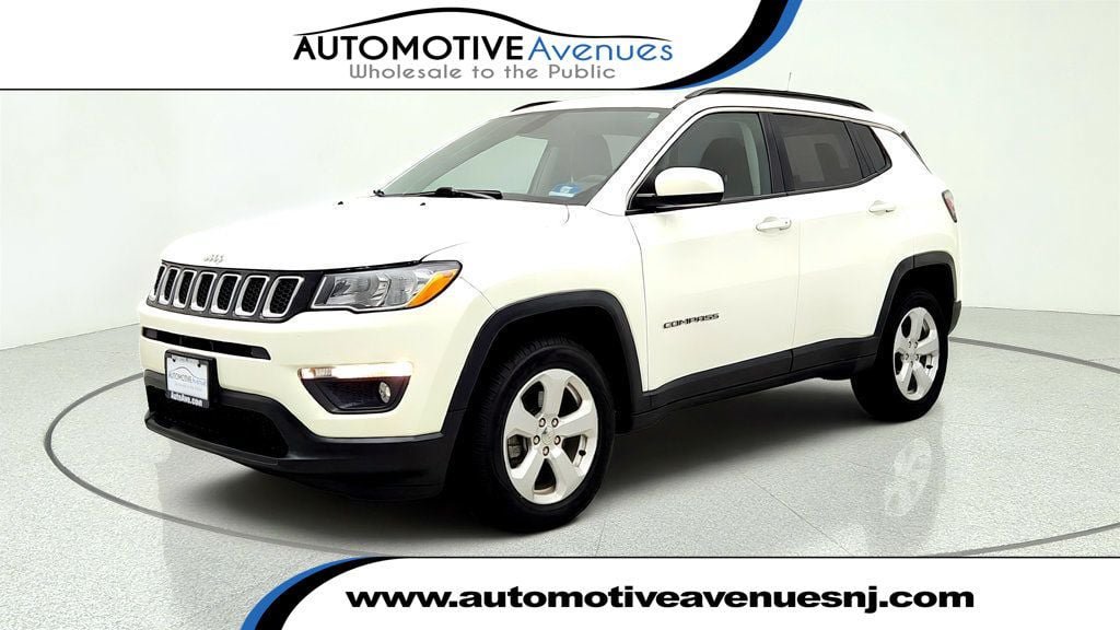 Used 2020 Jeep Compass Latitude w/ Popular Equipment Group AWD/4WD image 1