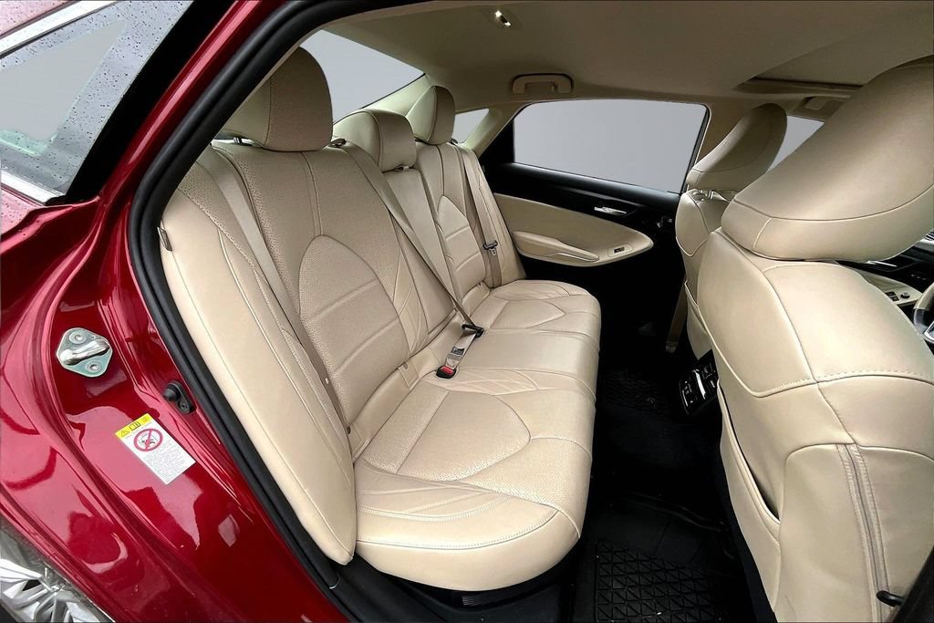 Used 2019 Toyota Avalon Limited w/ Advanced Safety Package FWD image 23