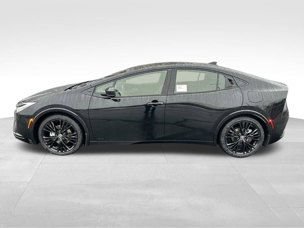 New 2026 Toyota Prius AWD image 2