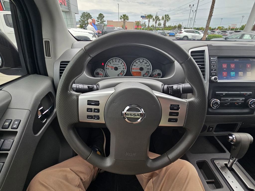 Used 2019 Nissan Frontier Desert Runner RWD image 17