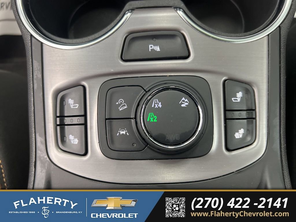 Used 2024 GMC Terrain AT4 w/ Tech Package image 32