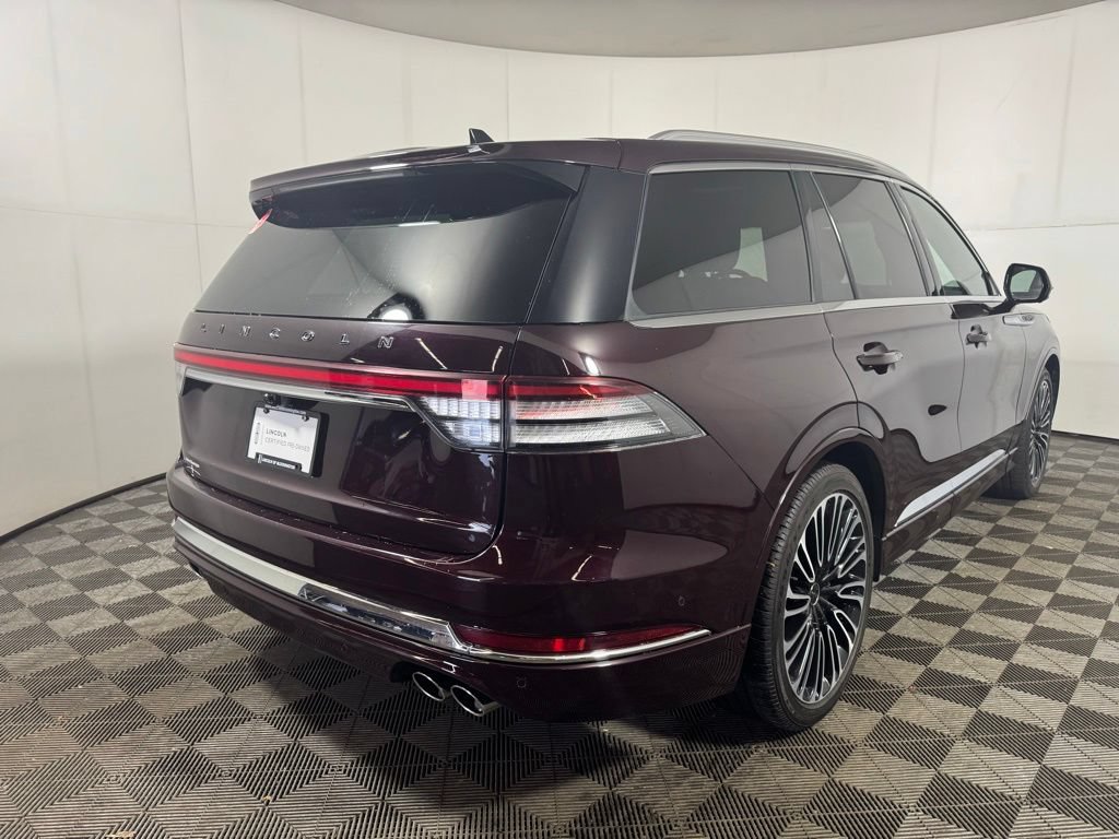Certified 2023 Lincoln Aviator Black Label w/ Dynamic Handling Package AWD/4WD image 5