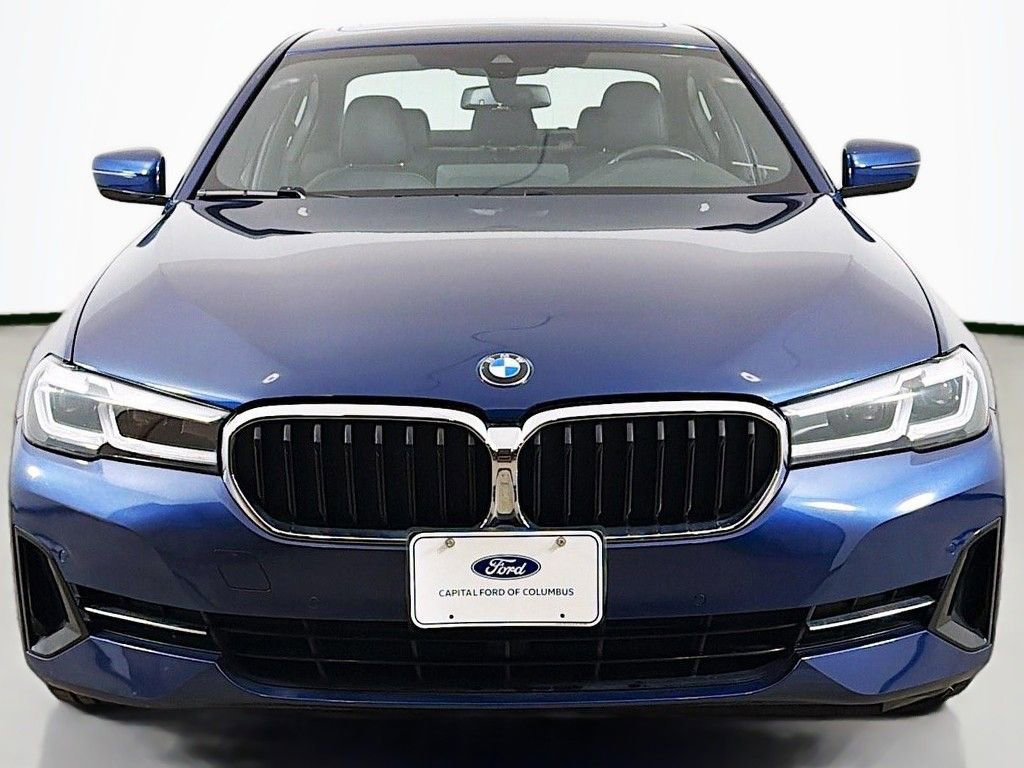 Used 2022 BMW 530i xDrive w/ Premium Package image 12