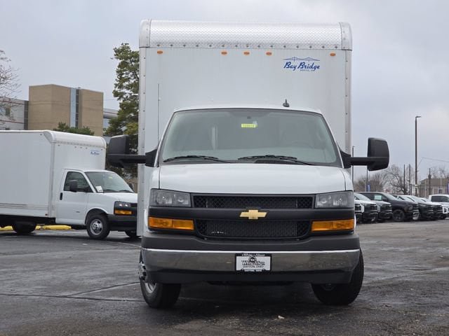 New 2025 Chevrolet Express 3500 w/ Power Convenience Package RWD image 9