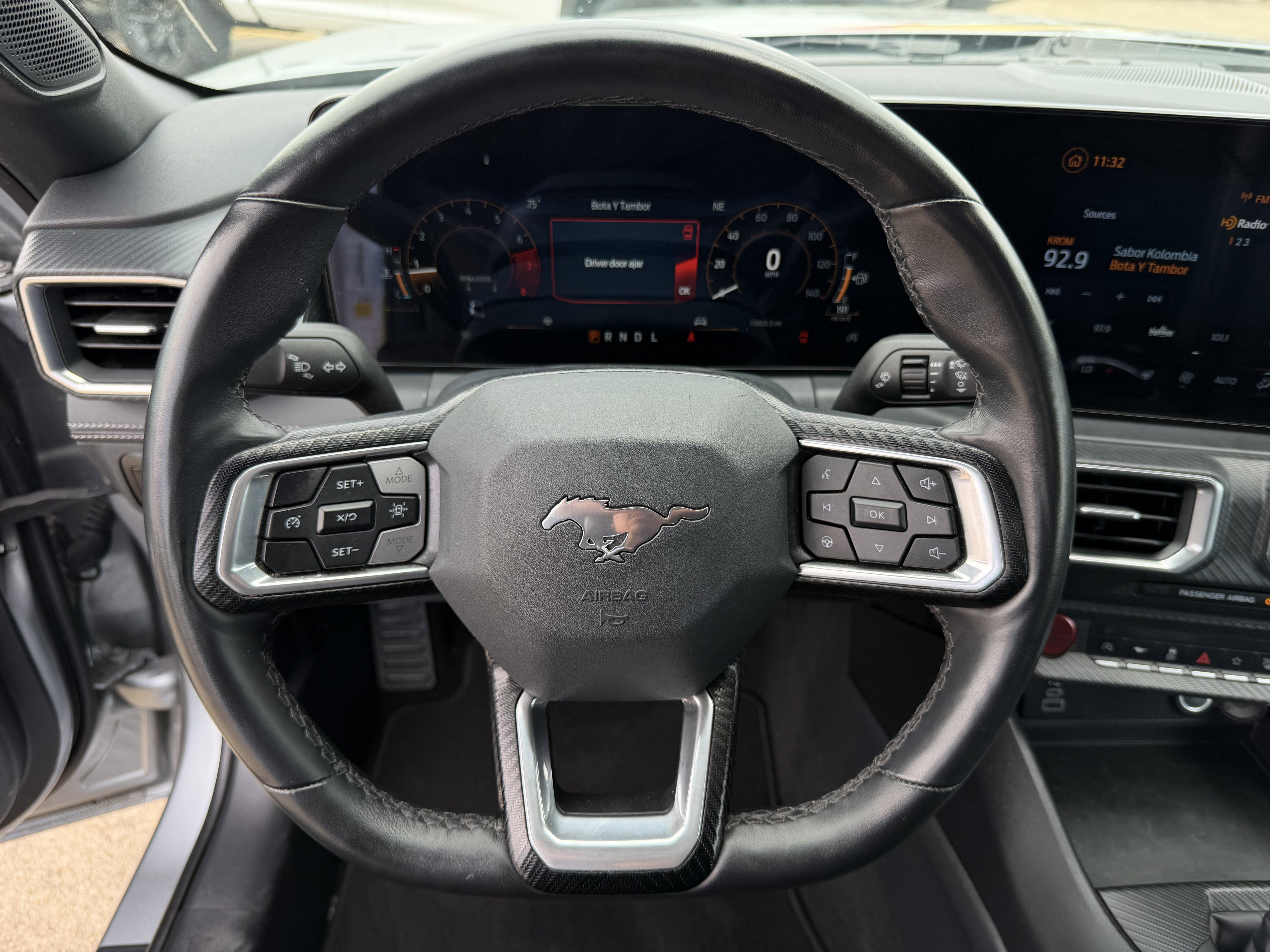 Certified 2025 Ford Mustang Premium image 12