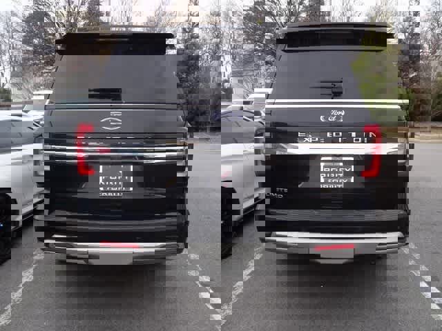 Certified 2024 Ford Expedition Limited image 7