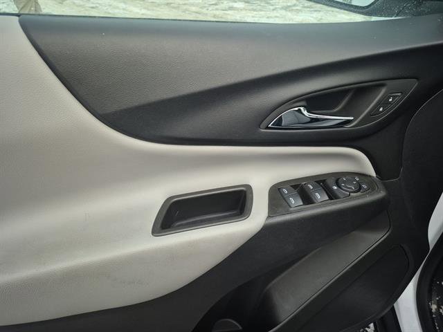 Used 2024 Chevrolet Equinox LS w/ Driver Confidence II Package image 21