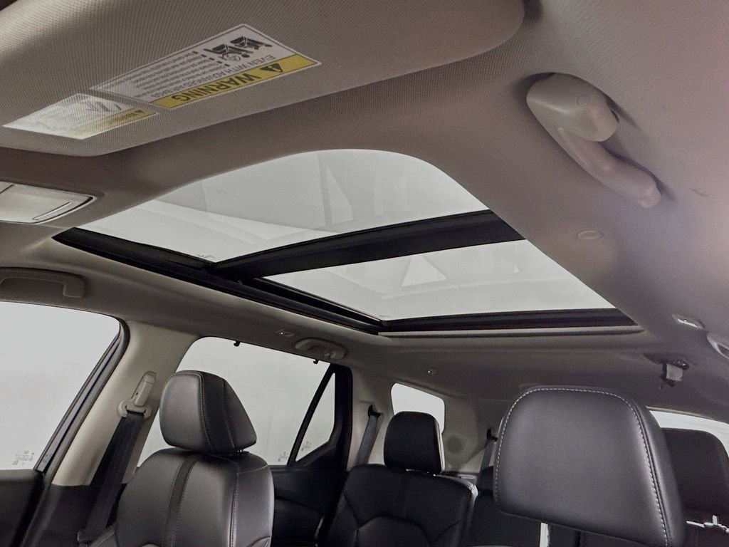 Certified 2023 Honda Pilot Touring image 18