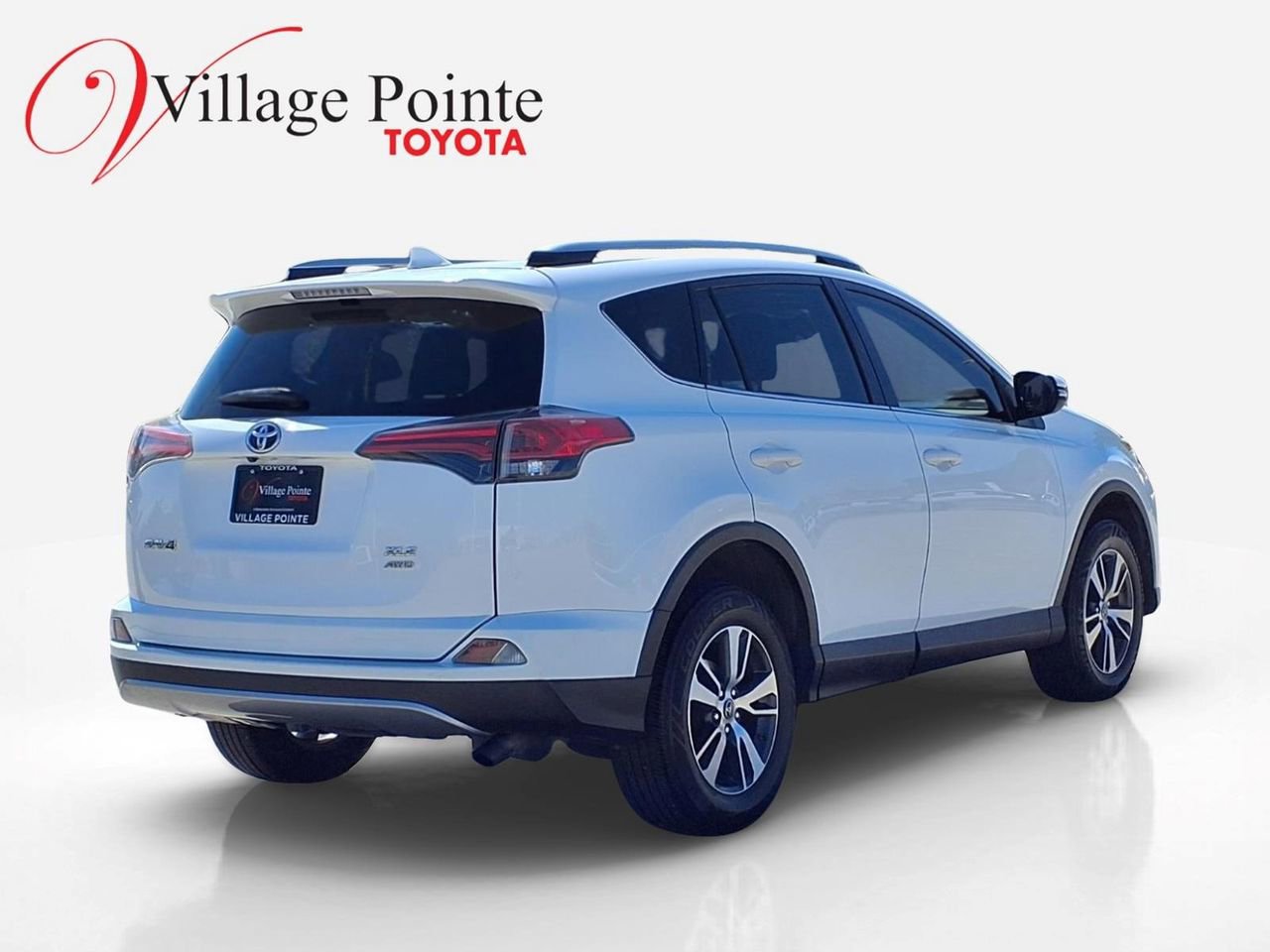 Used 2018 Toyota RAV4 XLE AWD/4WD image 8